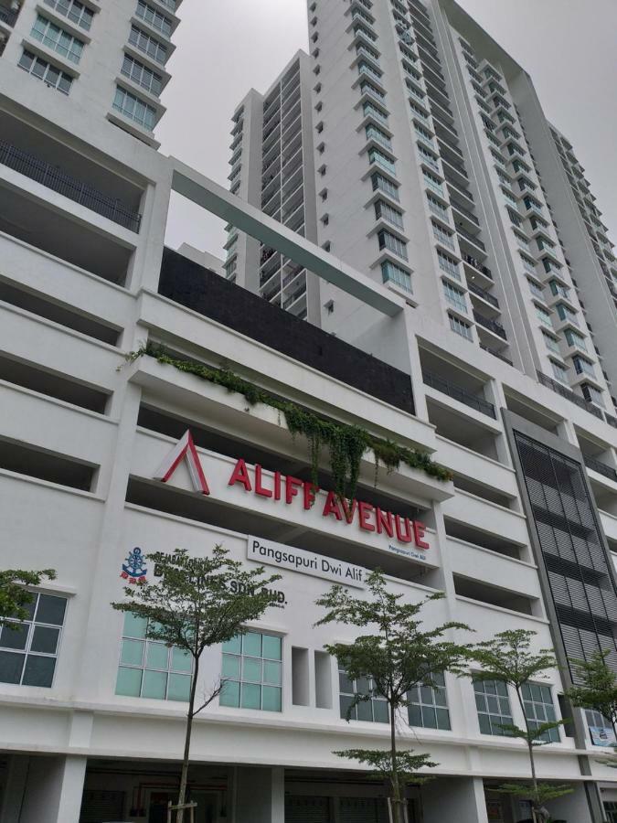 Aliff Avenue 2 Bedroom Homestay Johor Bahru Ngoại thất bức ảnh